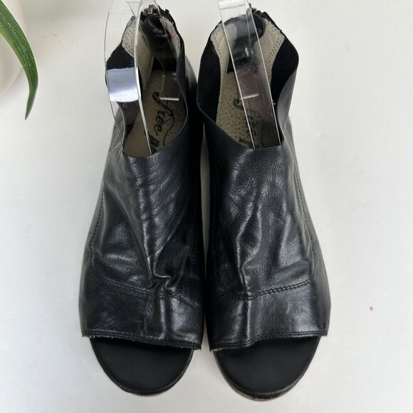 Free People Gemma Black Leather Peep Toe Ankle Bootie Zip Shoe Size EU 38 US 7.5 - Picture 3 of 10
